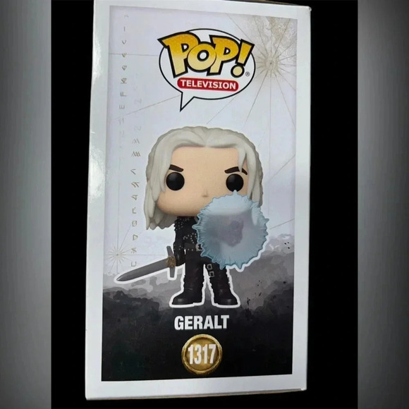 The Witcher - Geralt (Henry Cavill 😔) using Aard - Funko Pop! #1317 - BNIB 🖤🩶 - Picture 2 of 4